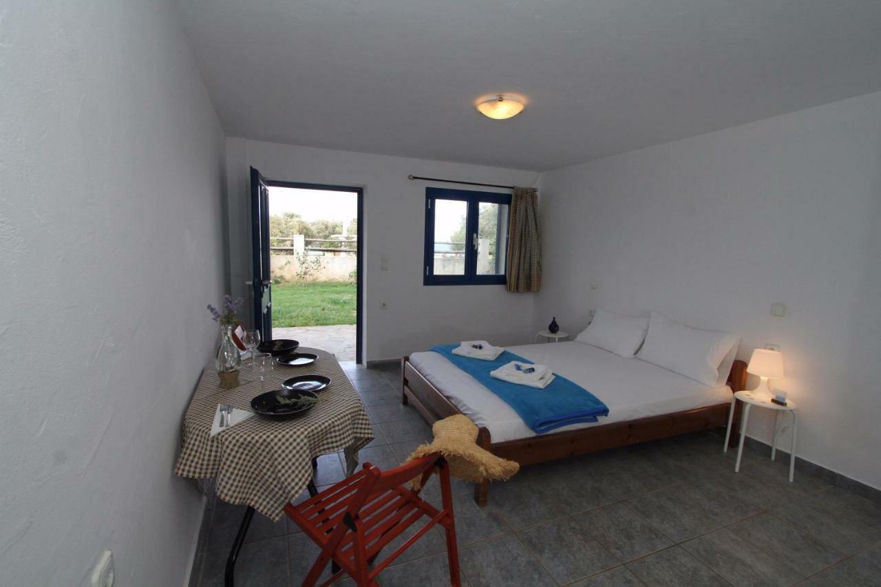 Mantilida Villa & Studio Kíssamos Eksteriør billede